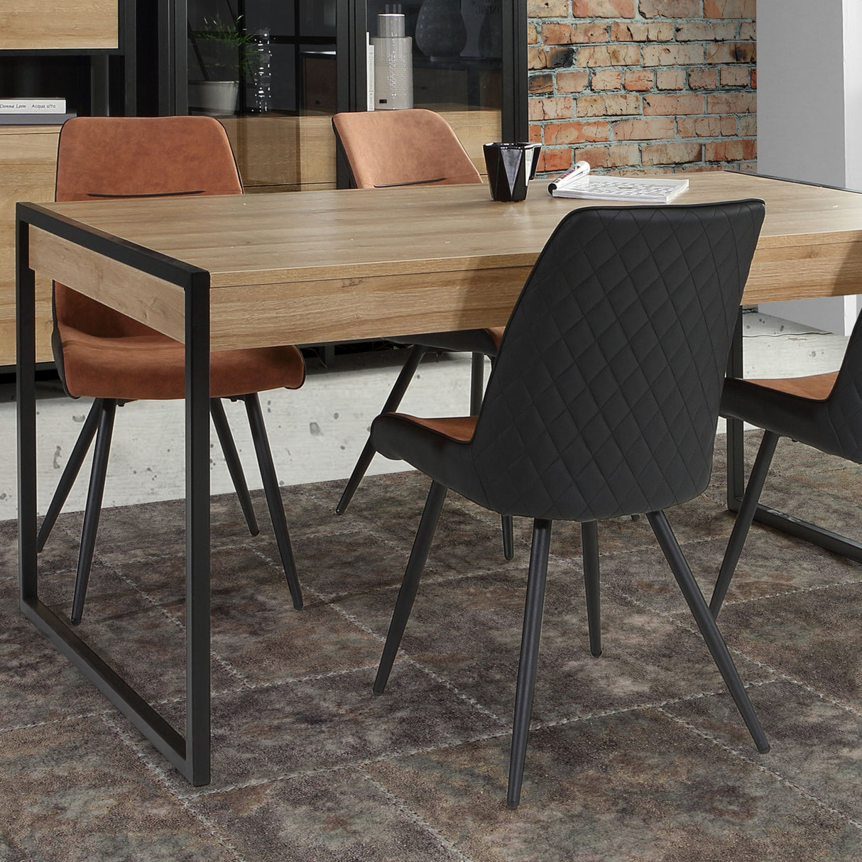 Wooden Dining Table for 4 to 6 People With 2 Drawers Rectangular - Duncan