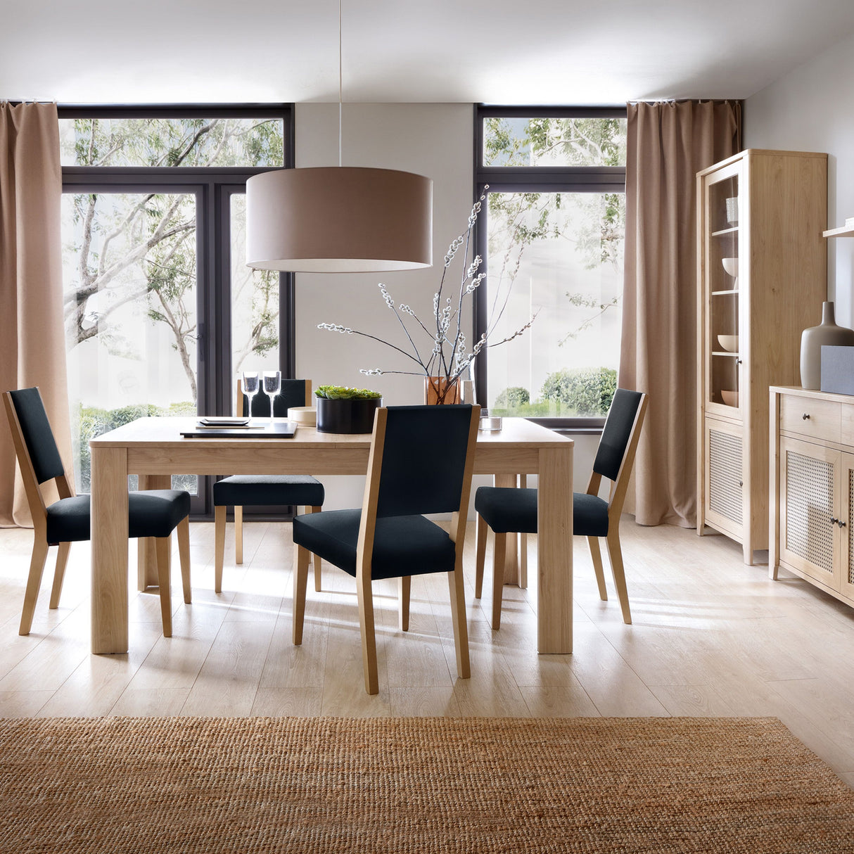 Wooden Dining Table for 4 to 6 People Extending Rectangular - Cestino