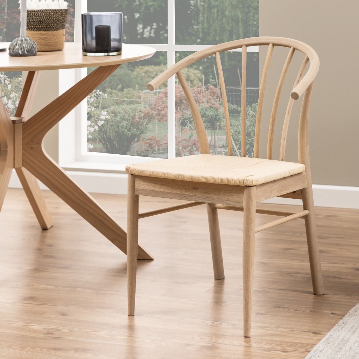 Wooden Dining Table Round With 4 Cassandra White Oak Dining Chairs