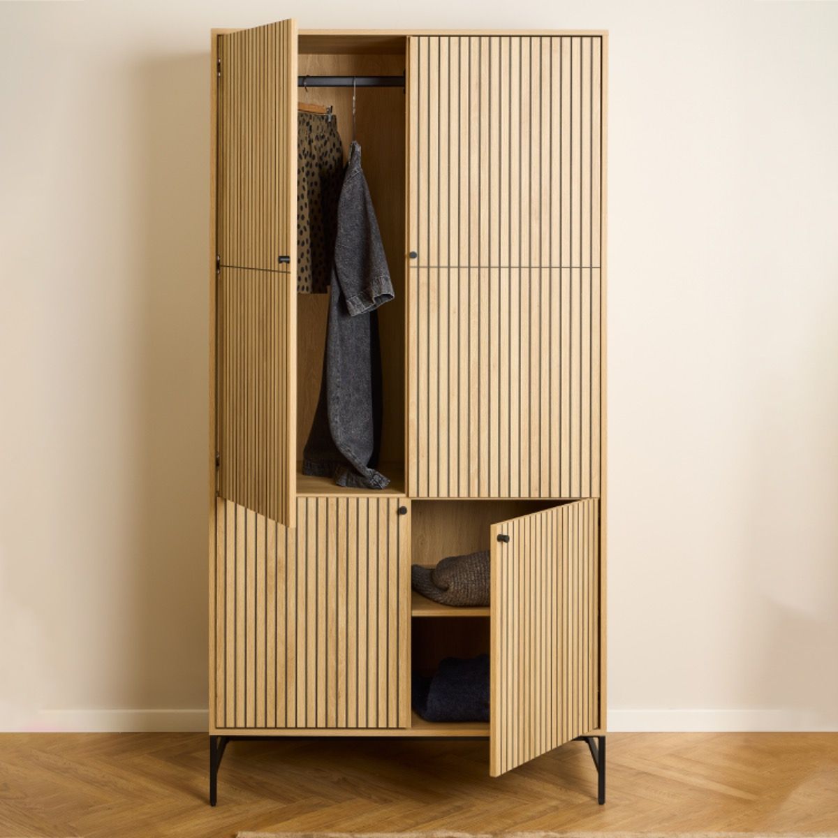 Wooden Wardrobe With 4 Doors - Albany
